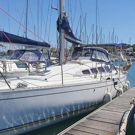 Voilier Calypso * La Rochelle (Charente-Maritime)