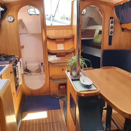 Voilier Calypso Hotel na wodzie